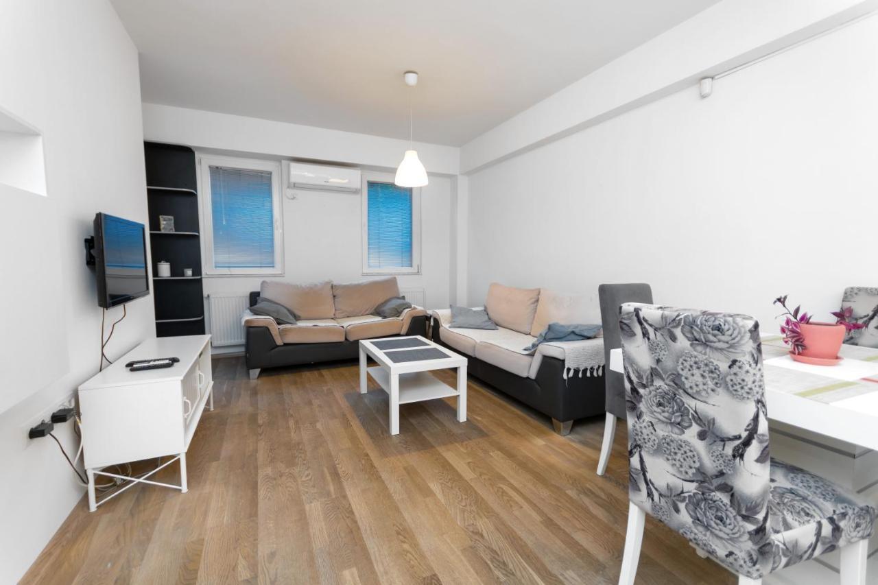 One Bedroom Apartment With Private Parking Скоп'є Екстер'єр фото