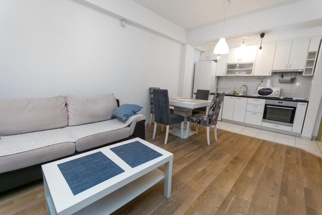 One Bedroom Apartment With Private Parking Скоп'є Екстер'єр фото